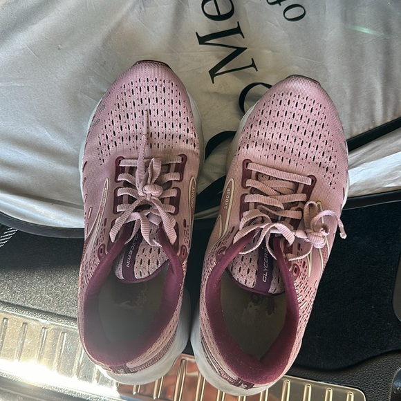 Brooks Women's Athletic Shoes in Pink and Maroon - Picture 2 of 6